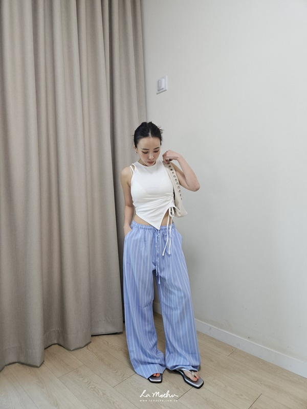 排扣直條紋抽繩寬褲